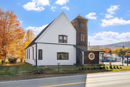 Unit for sale at 42 Maple, Bethlehem, NH 03574