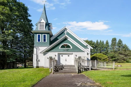 Unit for sale at 70 South Lunenburg, Lunenburg, VT 05906