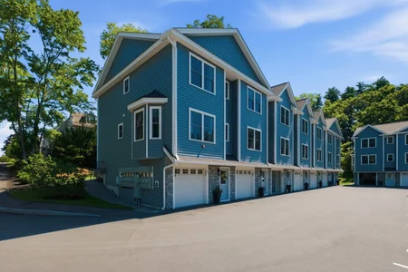Unit for sale at 32 Charter, Exeter, NH 03833