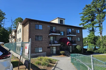 Unit for sale at 126 Mammoth, Hooksett, NH 03106