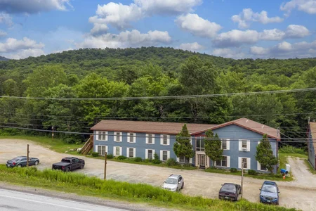 Unit for sale at 6852 US Route 4, Mendon, VT 05701
