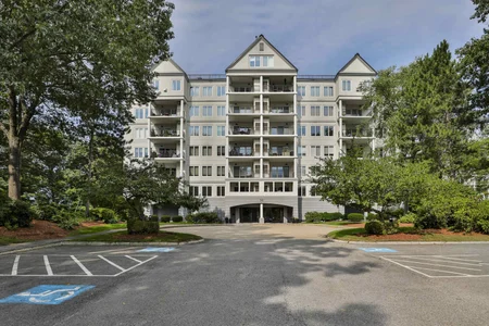 Unit for sale at 10 Mt Laurels, Nashua, NH 03060