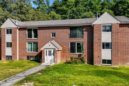Unit for sale at 6 Brookside, Exeter, NH 03833