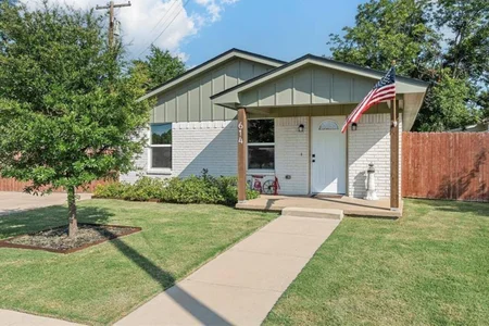 614 West 3rd Street, McGregor, TX 76657
