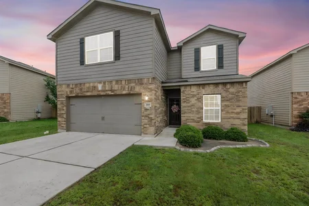 Unit for sale at 660 Yearwood LN, Jarrell, TX 76537