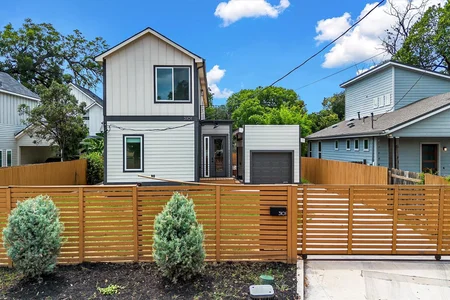 Unit for sale at 3101 Lyons RD, Austin, TX 78702