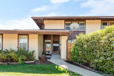 3785 South Fairplay Way, Aurora, CO 80014