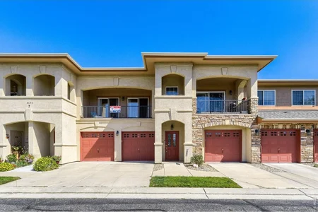 Unit for sale at 1703 Whitehall Dr, Longmont, CO 80504