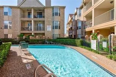Unit for sale at 12550 Whittington Dr, Houston, TX 77077