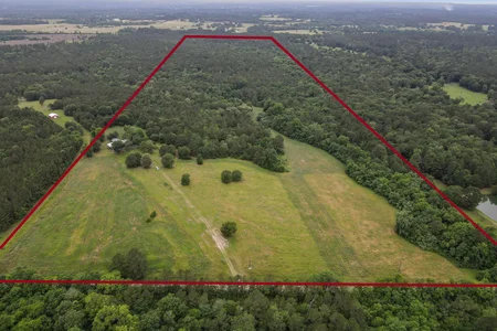 Unit for sale at 276 Walker Loop, Huntsville, TX 77340