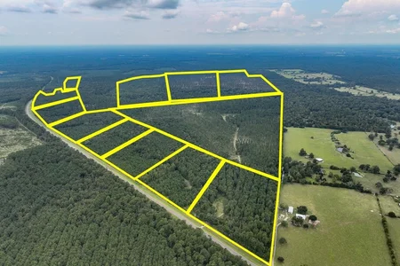 Unit for sale at 23 Highway 94 Road, Groveton, TX 75845