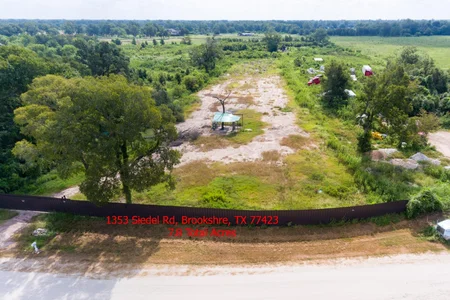 Unit for sale at 1353 Siedel Road, Brookshire, TX 77423