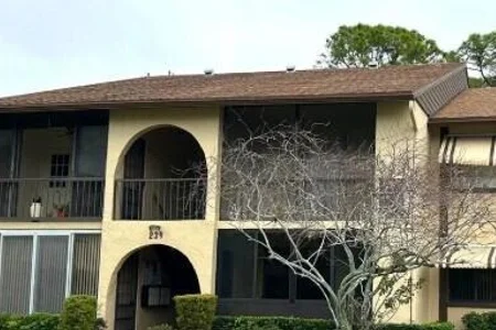 Unit for sale at 239 Pine Hov Circle, Greenacres, FL 33463