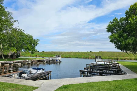 Unit for sale at 3124 SE Us Highway 441, Okeechobee, FL 34974