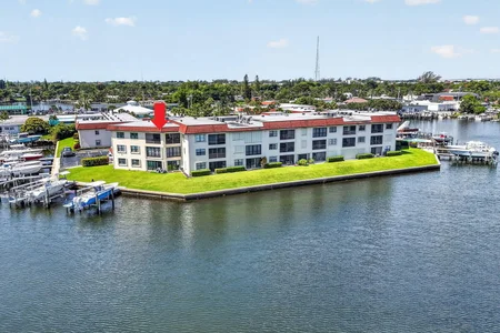 Unit for sale at 313 Lake Circle, North Palm Beach, FL 33408