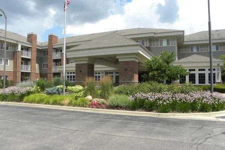 Unit for sale at 801 N McLean Boulevard, Elgin, IL 60123