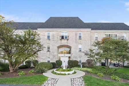 Unit for sale at 5001 Carriageway Drive, Rolling Meadows, IL 60008