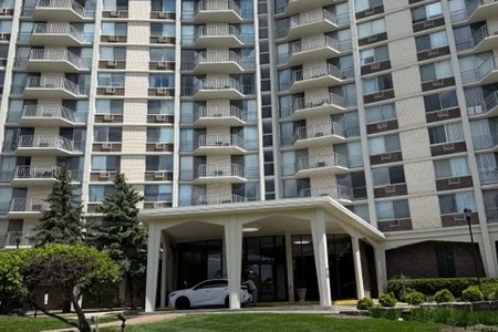 Unit for sale at 40 N Tower Road, Oak Brook, IL 60523