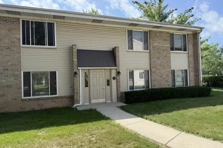Unit for sale at 1755 Robin Lane, Hoffman Estates, IL 60194