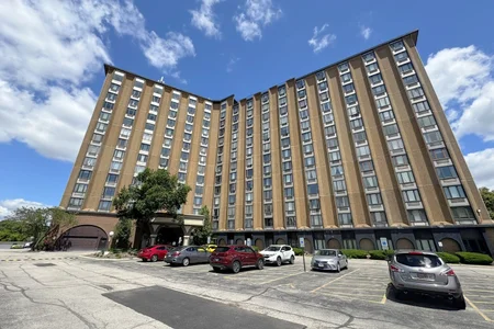 Unit for sale at 1 Renaissance Place, Palatine, IL 60067