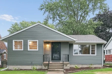 1042 South 8th Avenue, Kankakee, IL 60901