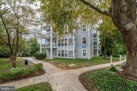 Unit for sale at 3179 SUMMIT SQUARE DRIVE, OAKTON, VA 22124