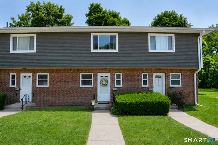 Unit for sale at 3 Camelot Drive, Bloomfield, CT 06002