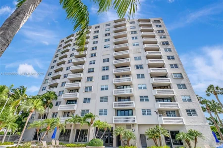 Unit for sale at 90 Edgewater Dr, Coral Gables, FL 33133