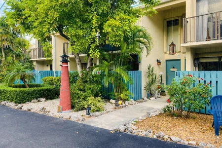 Unit for sale at 87200 Overseas Hwy, Plantation Key, FL 33036