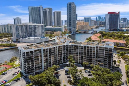 Unit for sale at 200 Leslie Dr, Hallandale Beach, FL 33009