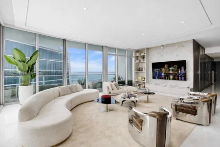 Unit for sale at 900 Biscayne Blvd, Miami, FL 33132