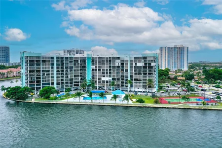 Unit for sale at 200 Leslie Dr, Hallandale Beach, FL 33009