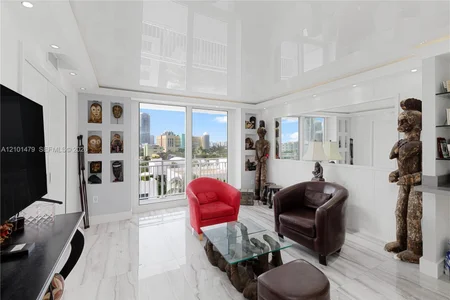 Unit for sale at 345 Ocean Dr, Miami Beach, FL 33139