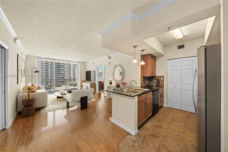 Unit for sale at 2000 N Bayshore Dr, Miami, FL 33137