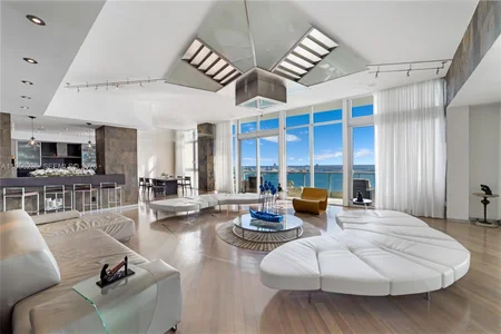 Unit for sale at 1331 Brickell Bay Dr, Miami, FL 33131