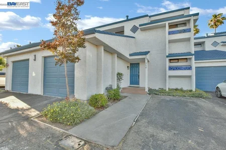 Unit for sale at 5739 Cutter Loop, Discovery Bay, CA 94505