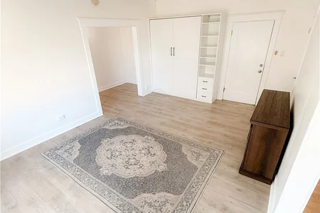 Unit for sale at 325 W 3rd, Long Beach, CA 90802