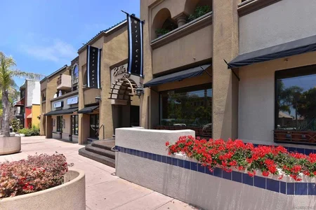 Unit for sale at 7509 Draper Ave, La Jolla, CA 92037
