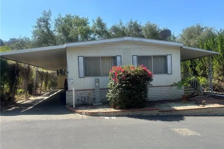 Unit for sale at 4747 Oak Crest Road, Fallbrook, CA 92028