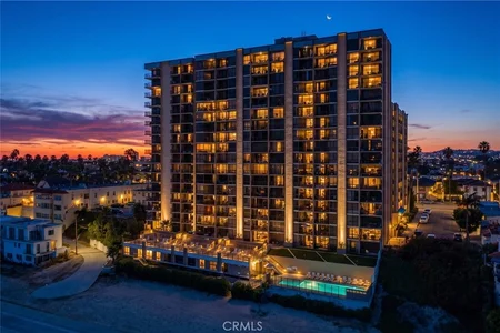 Unit for sale at 1750 E Ocean, Long Beach, CA 90802