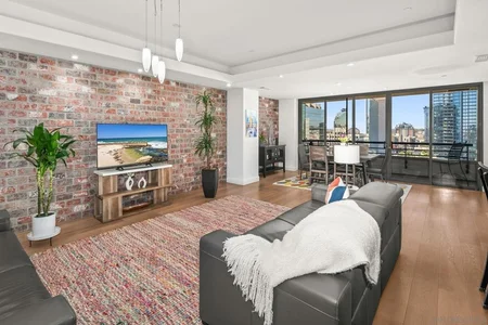 Unit for sale at 700 Front St, San Diego, CA 92101