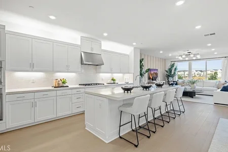 Unit for sale at 701 Sonia, Irvine, CA 92618