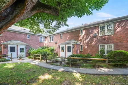 Unit for sale at 100 Cedar Street, Greenburgh, NY 10522