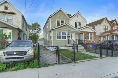 117-21 201st Place, Saint Albans, NY 11412