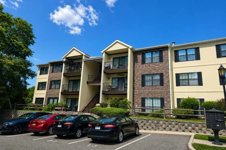 Unit for sale at 23 Nottingham Circle, Peekskill, NY 10566