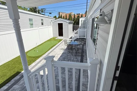 Unit for sale at 150 Main Street, Islip, NY 11751