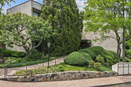 Unit for sale at 152 Overlook Avenue, Peekskill, NY 10566