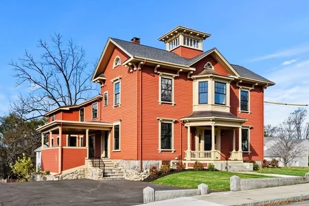 Unit for sale at 23 Ward St, Woburn, MA 01801