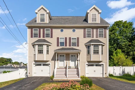 Unit for sale at 250 Sutton Street, North Andover, MA 01845
