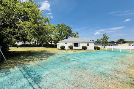 Unit for sale at 103 Brook St, Clinton, MA 01510
